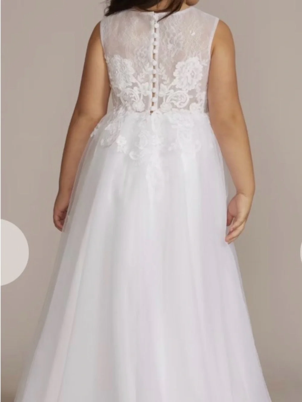 White Girls' Floral Lace Tulle. Flower girl or communion dress - Picture 2 of 2